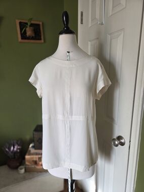 Barbour 100% Silk Ivory Short Sleeve Round Neck Blouse